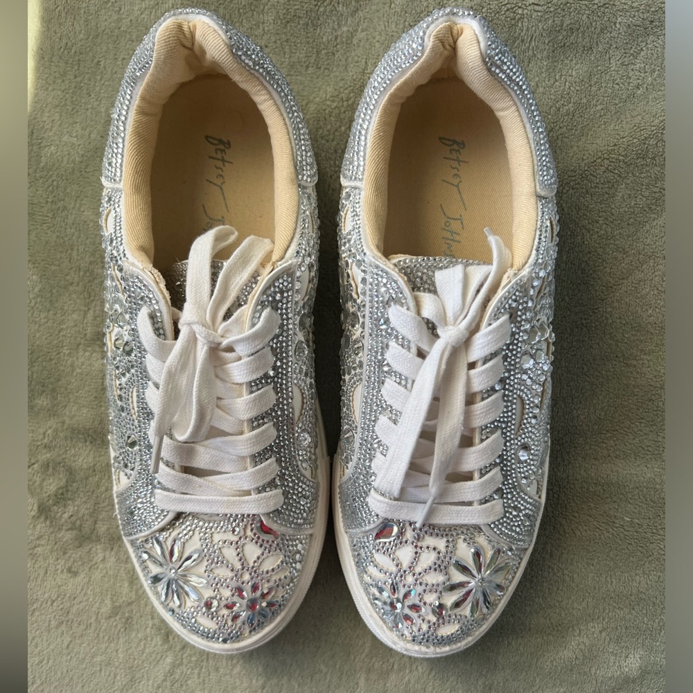 Betsey Johnson Lenon Platform Sneaker